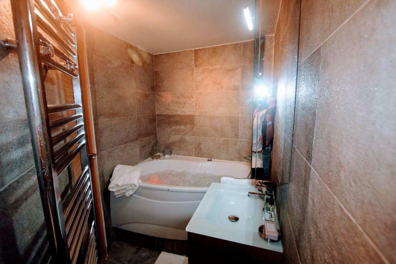 Appartement Magnifique 5 Pieces à Paris Extérieur photo